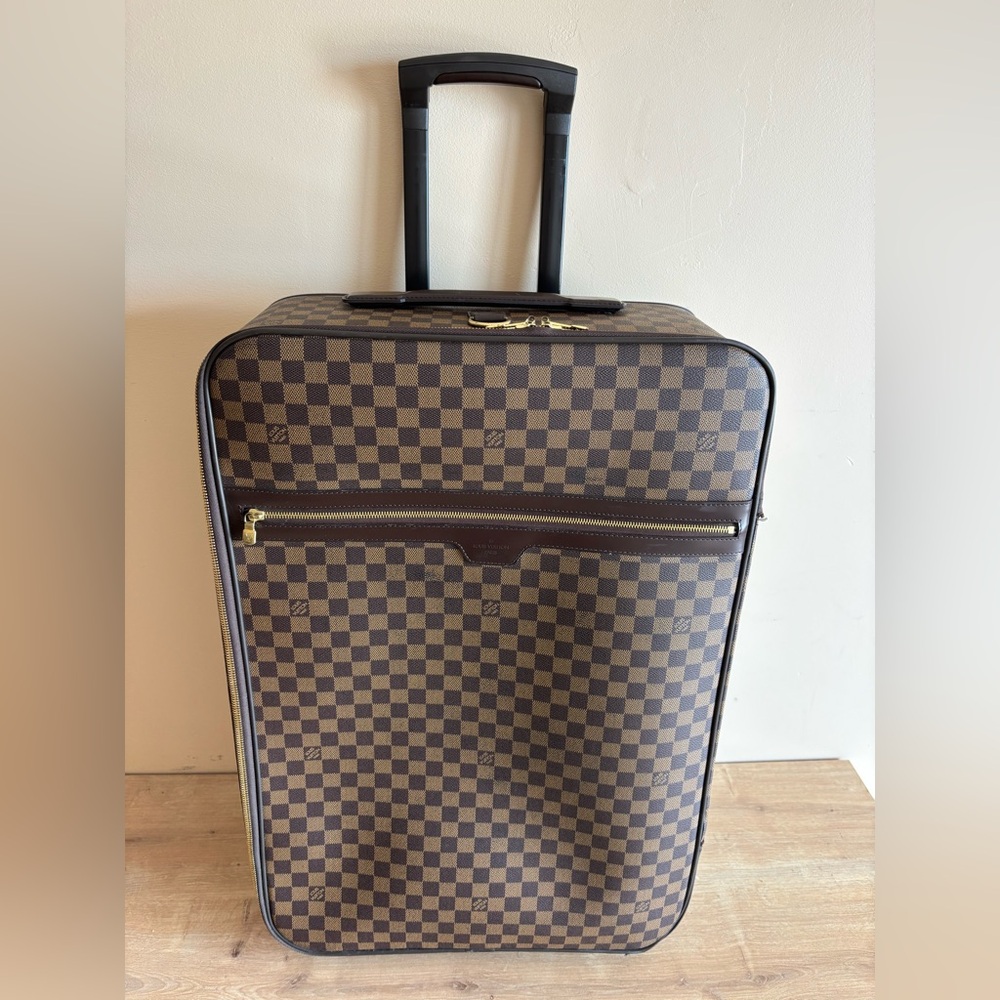 Authentic Louis Vuitton pegase 65 suitcase
